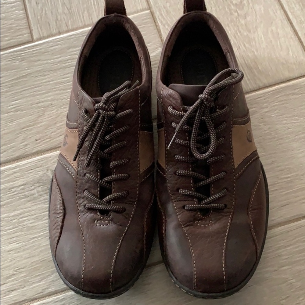 Absolutely Gorgeous Born shoe!